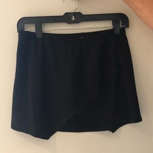 Olivaceous Black Skort